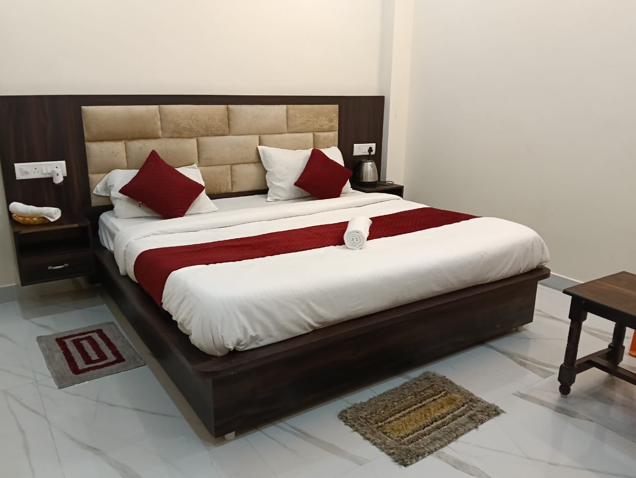 Hotel Nandan Residency – Family Hotel Near Ram Mandir Ayodhya